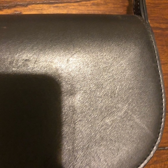 Reposhing. EUC. Authentic - Picture 2 of 7